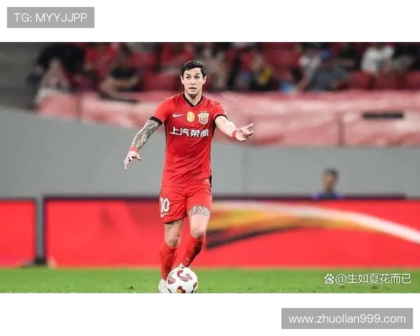 上海海港力争主场优势迎战劲敌 备战关键比赛全力冲击胜利 上海海港力争主场优势迎战劲敌 备战关键比赛全力冲击胜利