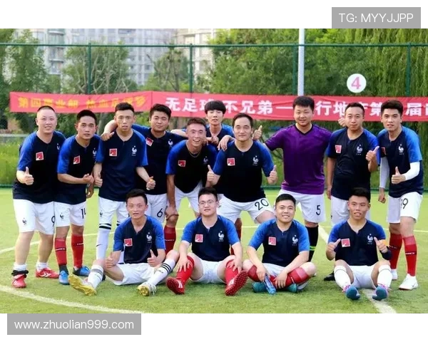 V5团队协作在世界大师赛中的精彩表现与战术分析